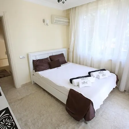 فيلة Lighthouse Alex Villas *