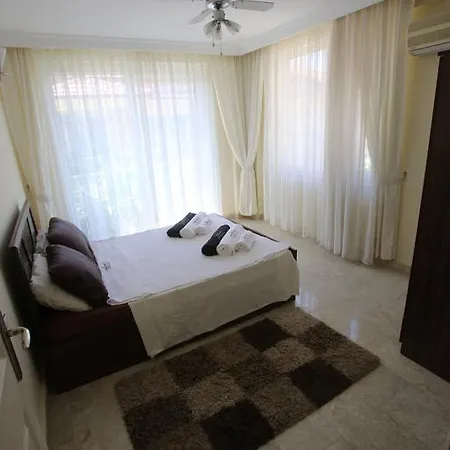 فيلة Lighthouse Alex Villas *